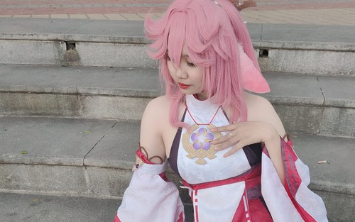 Nữ tuyển thủ Tốc chiến gốc Việt trổ tài cosplay nhân vật game cực đỉnh