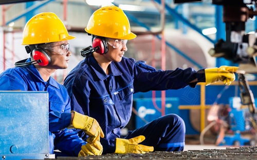 Đi làm Tết Âm lịch 2023, người lao động nhận lương thế nào? Những khoản tiền NLĐ có thể nhận trong dịp Tết để tăng thu nhập gấp 3,4 lần