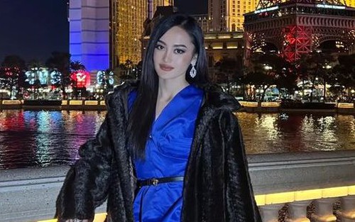 Đại diện Lào liên tục lên sóng truyền hình quốc tế, 'Hoa hậu truyền thông' của Miss Universe 2022 là đây?