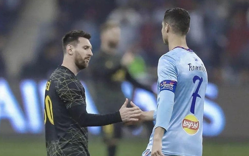 Ronaldo và Messi cùng ghi bàn, Neymar hỏng 11m trong trận giao hữu