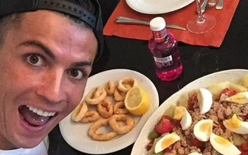 Ronaldo chật vật tìm đầu bếp cho siêu biệt thự ở quê nhà