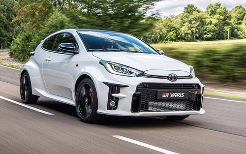 Cháy hàng, Toyota Yaris bản hiếm được trả giá đắt hơn Mercedes-Benz S-Class