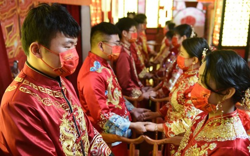 'Kết hôn như xuống địa ngục': Thanh niên Trung Quốc ngày càng từ chối hôn nhân vì không có tiền và sợ khó ly dị