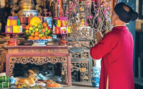 Rằm tháng Chạp nên cúng vào ngày nào, mâm cúng cần chuẩn bị những gì?