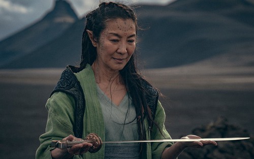 ‘Drama’ bủa vây series tiền truyện The Witcher: Điểm số thấp tệ hại, bị tố vi phạm bản quyền hình ảnh