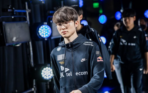 Là huyền thoại vĩ đại nhất nhưng Faker bất ngờ ngầm 'chê' LMHT
