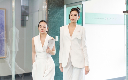 Hoa hậu Đỗ Hà trả lời phỏng vấn độc quyền báo Hàn