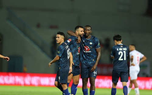 Được VAR hỗ trợ, Hải Phòng vẫn để HAGL cầm chân trong ngày mở màn V-League 2023/2024