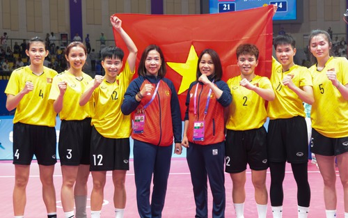 Chủ công Ngọc Yến mới 11 tuổi ăn tập cầu mây, cứ chạm cầu là khiến đối thủ khiếp sợ, tỏa sáng giúp Việt Nam giành HCV ASIAD