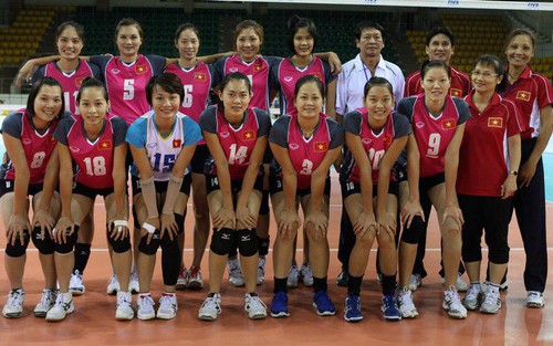 Hai ngôi sao vô địch bóng chuyền nữ Việt Nam đứng trước hai viễn cảnh trái ngược