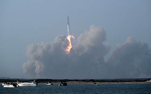 SpaceX dời lịch phóng thử hệ thống tên lửa và tàu vũ trụ Starship