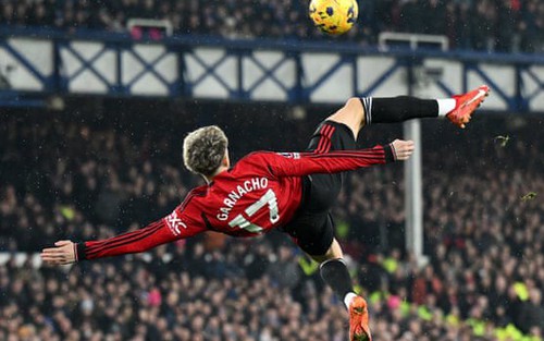 Garnacho lập siêu phẩm gợi nhớ Rooney, MU đánh bại Everton và đã áp sát top 4