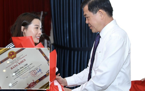 Liên tiếp thăng tiến trên BXH cầu lông, Thùy Linh được trao vinh dự lớn