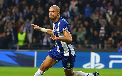 Kỉ lục khó tin của Pepe khiến Ronaldo và Messi cũng phải chào thua