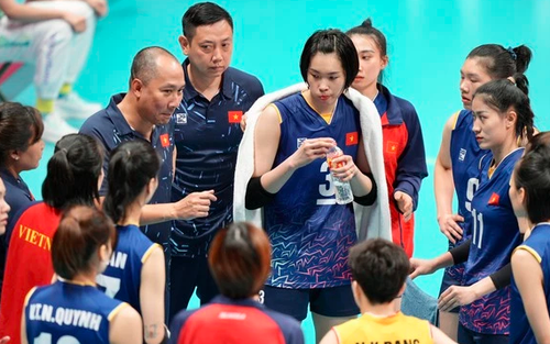 Thanh Thúy và đồng đội đón tin vui từ quyết định cuối cùng của HLV Nguyễn Tuấn Kiệt tại ĐT bóng chuyền nữ Việt Nam