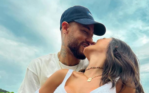 Chuyện tình trường của Neymar: Qua lại với hàng loạt người đẹp, có hẳn 'hợp đồng giường chiếu' với bạn gái cũ