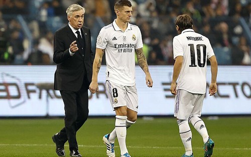 Real Madrid: Đội của Perez, luật của Perez