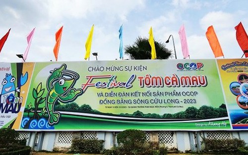 Lần đầu tiên tôm Cà Mau đi vào festival 