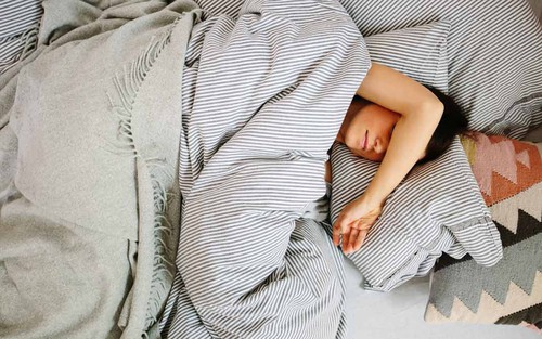 Khi nữ giới bắt đầu già đi thì cơ thể sẽ lộ ra 4 "khuyết điểm", mong rằng bạn không có bất kỳ điều nào