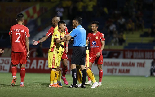 Kết quả bóng đá Khánh Hòa 1-2 Thanh Hóa: Tân binh gục ngã trong ngày mở màn
