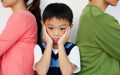 ‘Đừng để bà trông con’: Câu chuyện bất đồng trong nuôi dạy con giữa các thế hệ của giáo sư đại học nổi tiếng khiến vô số phụ huynh suy ngẫm 