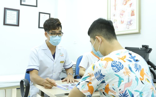 Chuyên gia chỉ ra dấu hiệu cảnh báo nam giới có nguy cơ 'chưa ra tới chợ đã tiêu hết tiền'