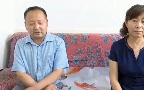Người đàn ông khuyết tật 56 tuổi ra yêu cầu cực cao tìm vợ, vừa gặp đã tuyên bố 1 điều khiến đối phương choáng váng
