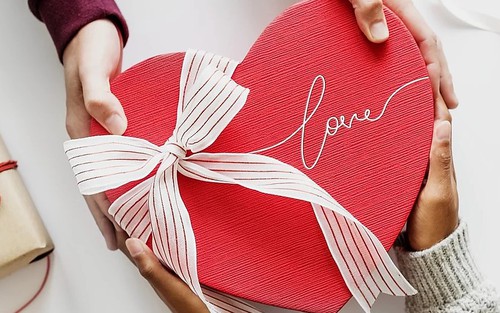 Những món quà Valentine độc đáo dành tặng bạn trai 