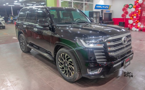 Mất 2 tháng với 650 triệu, thợ Việt lột xác Land Cruiser 2005 giống hệt xe đời mới giá 7 tỷ