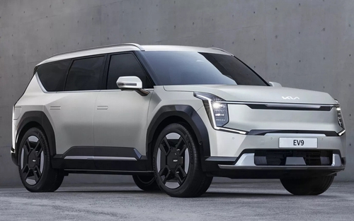 Ra mắt Kia EV9 - SUV điện 3 hàng ghế đầu tiên thế giới có ghế xoay 180 độ, rộng hơn cả Telluride, đẹp như xe concept