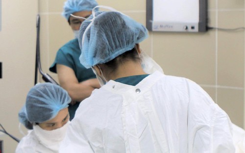 Bé 9 tuổi phải cắt bỏ màng trinh vì lý do ít ai ngờ tới