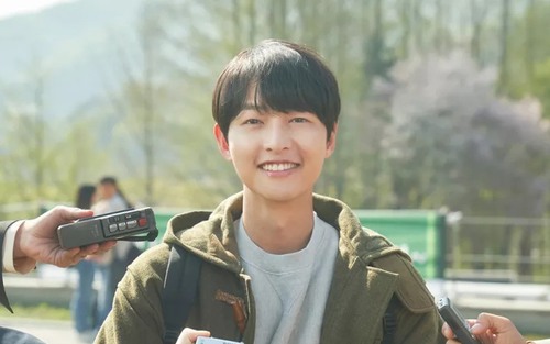 Những 'nạn nhân' bất đắc dĩ trong vụ ly hôn của Song Joong Ki - Song Hye Kyo