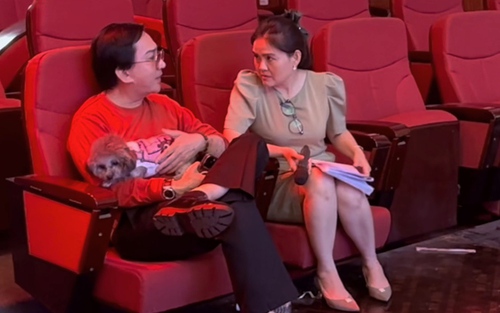 Vợ ba NSƯT Kim Tử Long: Cái gì trong tầm tay thì làm, với quá tôi không làm đâu