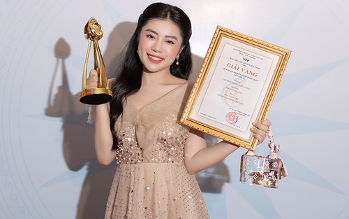 Sao Mai Nguyễn Thu Hằng hạnh phúc khi 'Thư gửi con gái' giành giải Vàng