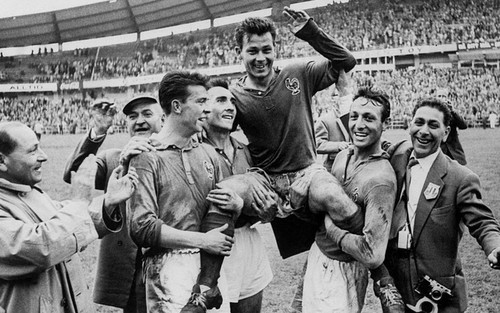 Huyền thoại bóng đá Just Fontaine qua đời: Một di sản có một không hai