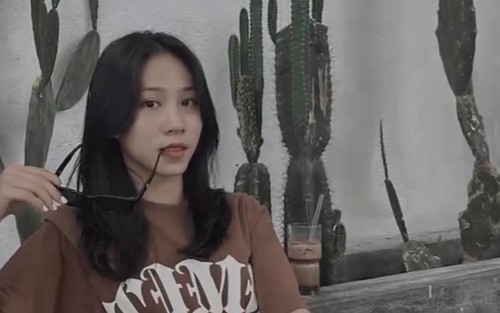 Bảo Trâm của U20 nữ Việt Nam lại gieo vần gây thương nhớ, úp mở chuyện tình cảm