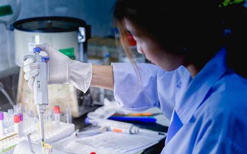 Nghiên cứu Đại học Oxford: Ăn thịt gà thường xuyên làm tăng nguy cơ mắc 3 loại ung thư nhưng có cách ăn để giảm nguy hiểm