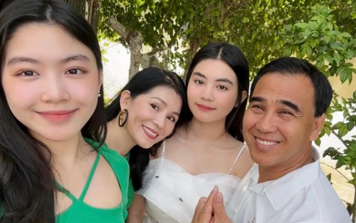 Con gái Quyền Linh mới 17 tuổi được ví như hoa hậu tương lai, "ẵm" loạt giải thưởng: Công lao lớn nhất không về tay “MC quốc dân” mà là nhờ người này
