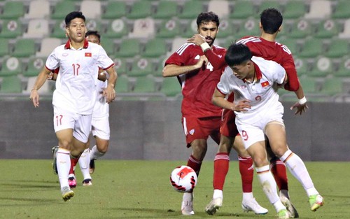 Thua trắng 4 bàn, U23 Việt Nam của HLV Troussier trả giá đắt vì điểm yếu đáng lo  