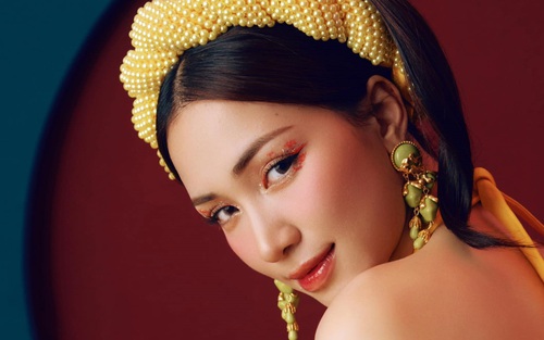 Hòa Minzy đăng đàn 'cầu xin' dân mạng xóa clip nhạy cảm trong đêm rồi vội xóa