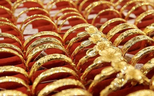 Giá vàng 29/3 diễn biến trái chiều