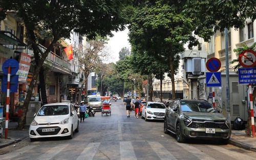 Hà Nội quyết tâm lập lại trật tự vỉa hè, lòng đường