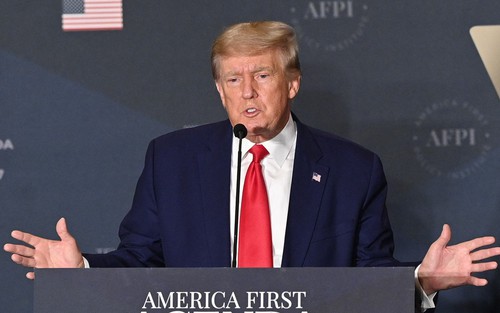 Mỹ: Cựu Tổng thống Donald Trump bị truy tố hơn 30 tội danh