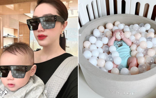 Quý tử nhà Bảo Thy được ‘cưng như trứng mỏng’: Vừa lọt lòng đã ngồi 'siêu xe' 2000 USD, đồ bỉm sữa toàn món 'đắt xắt ra miếng'