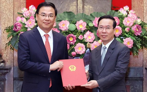 Chủ tịch nước trao quyết định bổ nhiệm Đại sứ Việt Nam tại Nhật Bản