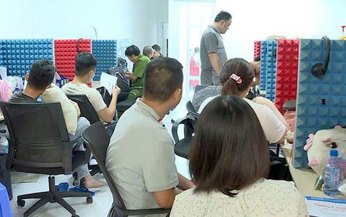 Công an TP HCM tìm người vay tiền của Easy Credit