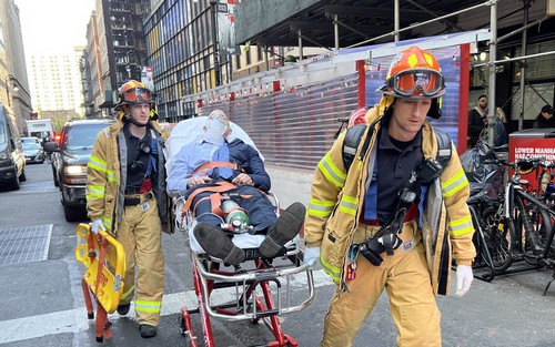 Sập bãi đỗ xe 4 tầng ở New York, Mỹ
