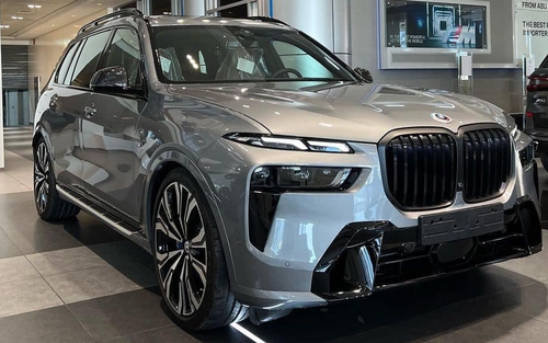 BMW X7 2023 ra mắt Việt Nam tháng này, đại lý báo giá từ 6,299 tỷ cho 2 bản, đắt hơn GLS cả tỷ đồng