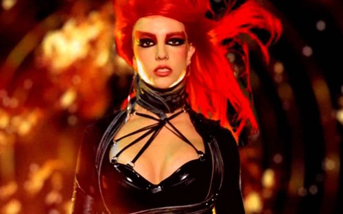 Ca khúc 'Toxic' của: Cú 'biến hình' của công chúa Britney Spears