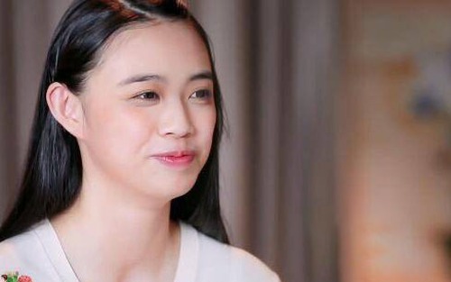 Con gái của nam ca sĩ nổi tiếng nói "Không quen" bố ngay trên TV: Nguyên do khiến ai cũng trách ông bố quá vô trách nhiệm với con